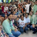 Comunidade em uma ação social no Trem de Passageiros da EFC