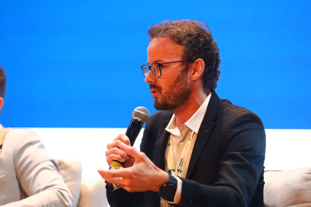 Roberto Gomes durante o evento Tailings Brazil 2026