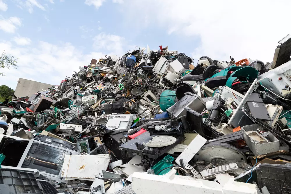 resíduos eletrônicos com minerais não são reciclados