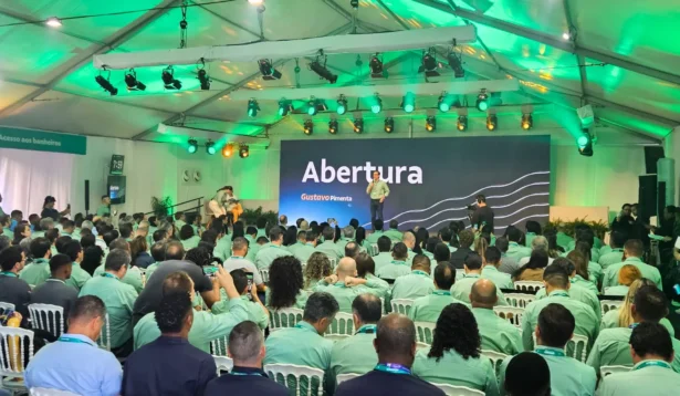 Visão geral da plateia durante abertura do Vale Summit 2026, conduzida pelo presidente da Vale, Gustavo Pimenta